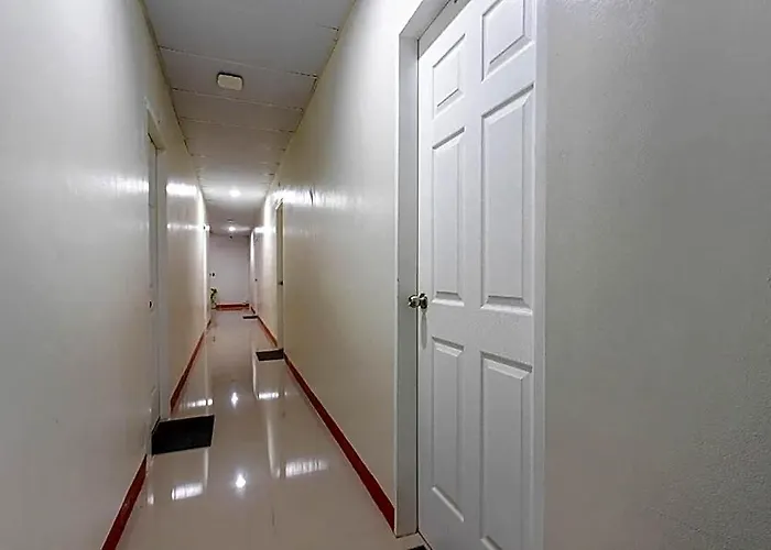 La Belladoza Near Naia T1 Airport Hotel