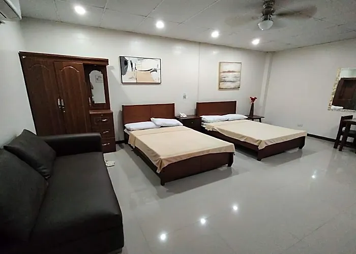 La Belladoza Near Naia T1 Airport 2*